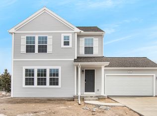 749 Pine Ridge Dr, Belding, MI 48809