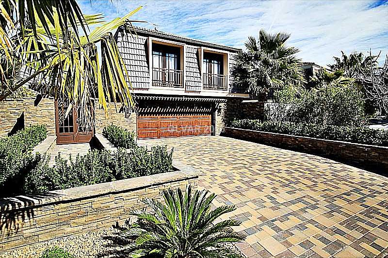 1st image of 770 Vegas Valley Dr