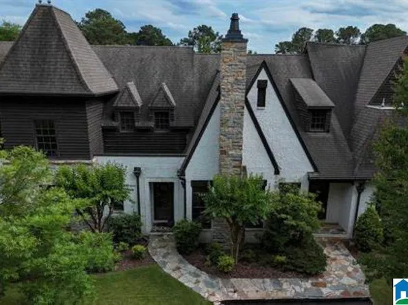 305 Heritage Dr, Vestavia Hills, AL 35216