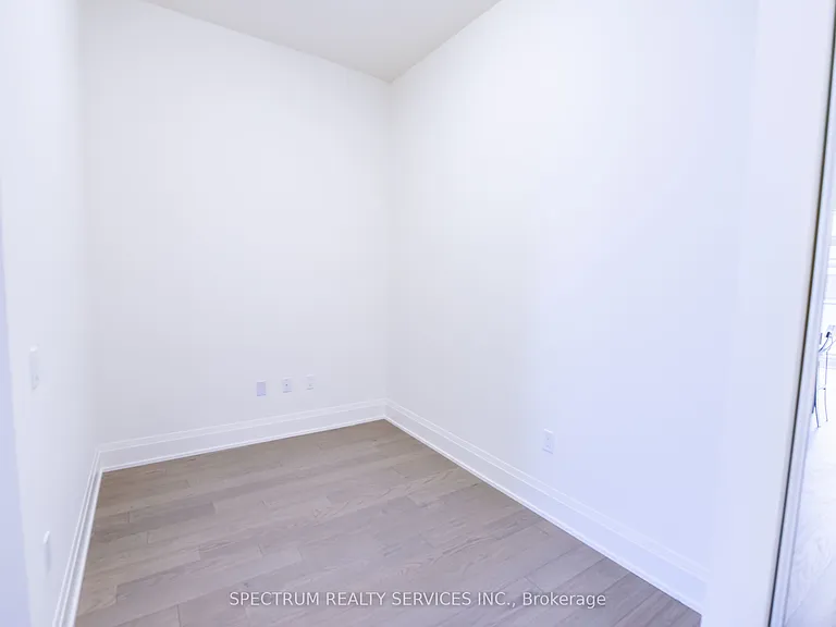 9000 Jane St #Penthouse 119 — Photo 13