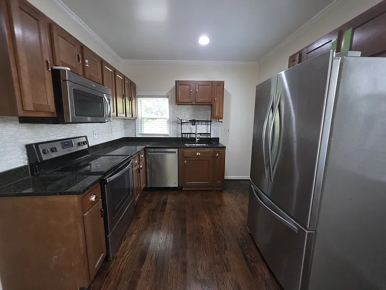 7516 Main St — Photo 13