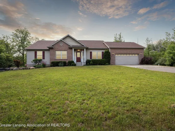 11815 Valdo Rd, Eaton Rapids, MI 48827