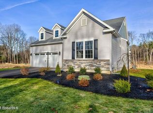 27 Walsh Ln, Poestenkill, NY 12140