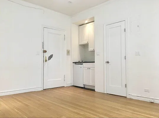 Rented by Compass | media 5