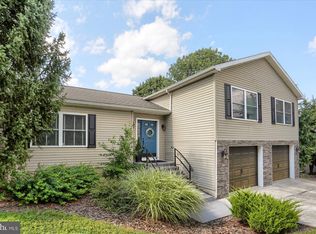 7220 Audubon Dr, Harrisburg, PA 17111