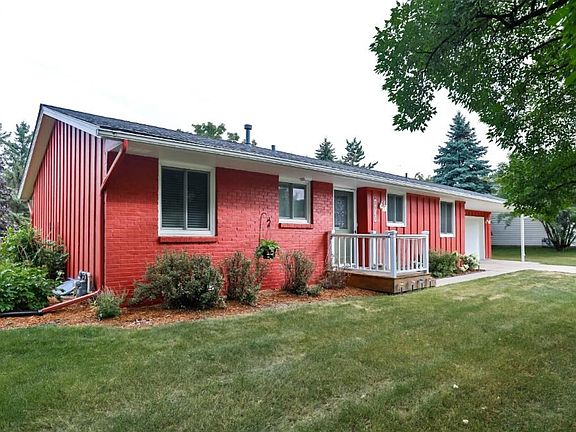 2nd image of 1131 Lowell Dr