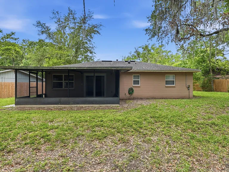 3309 NW 18th St — Photo 21