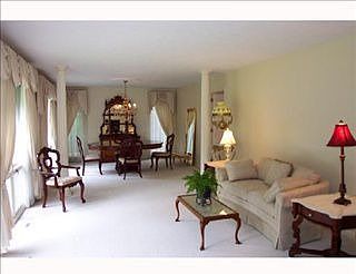 2nd image of 3004 Radcliffe Dr