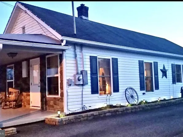 9 South St, Hancock, MD 21750