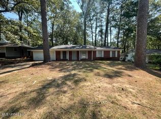 3026 Charleston Dr, Jackson, MS 39212