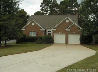 6211 Red Rose Ct, Charlotte, NC 28269