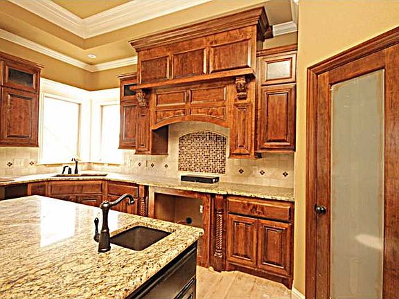 4th image of 4404 Green Creek Cv