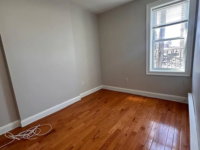 5902-04 Madison St #11A — Photo 4