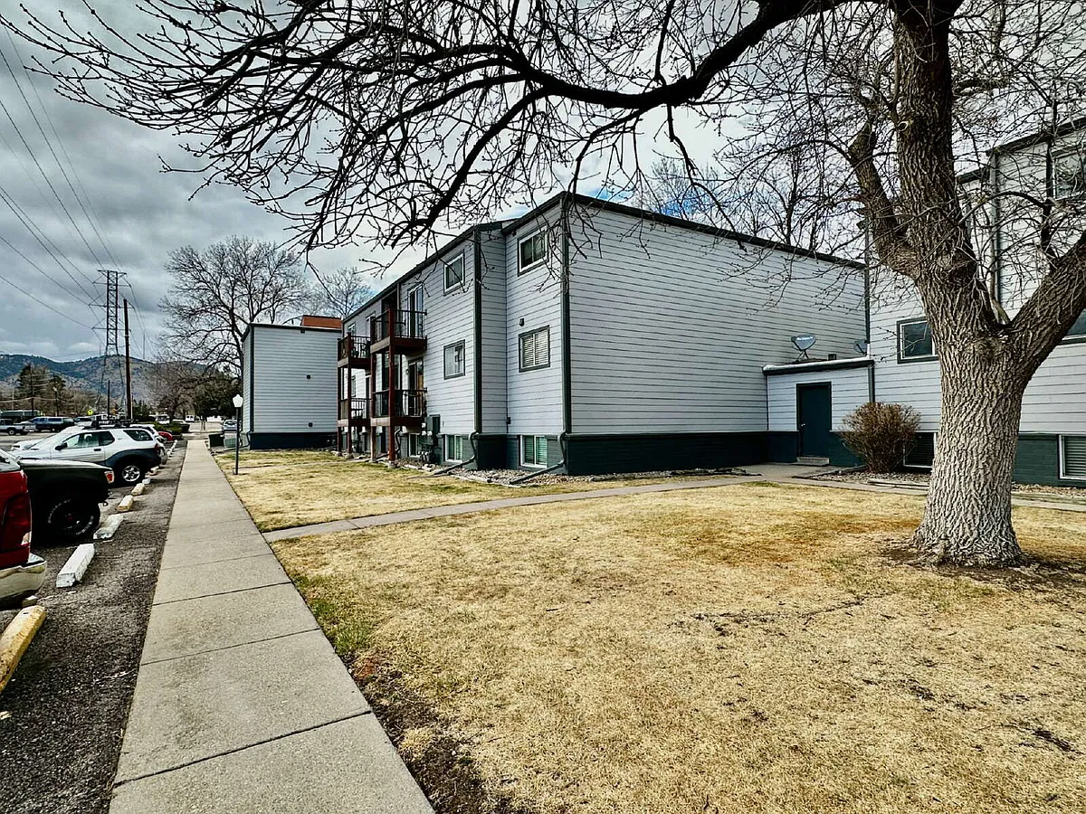 Building Photo - 16259 W 10th Ave #L2
