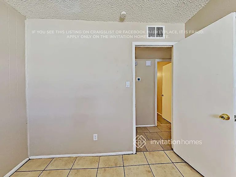 7502 W Indianola Ave — Photo 14