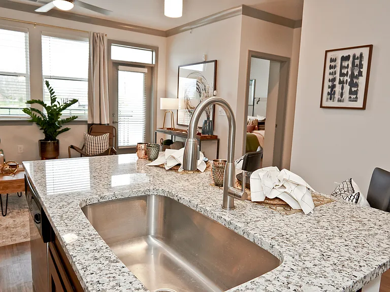 The Otis at Fort Ben Apartments — Photo 21