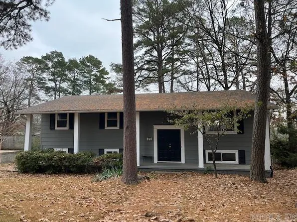 23 Crownpoint Rd, Little Rock, AR 72227