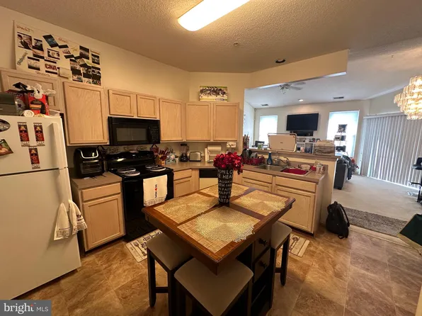 7418 Hindon Cir #B1-301, Baltimore, MD 21244