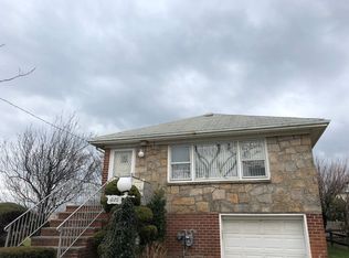 424 Beach 147 St, Far Rockaway, NY 11694