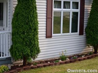 1717 2nd St, Milton, WV 25541