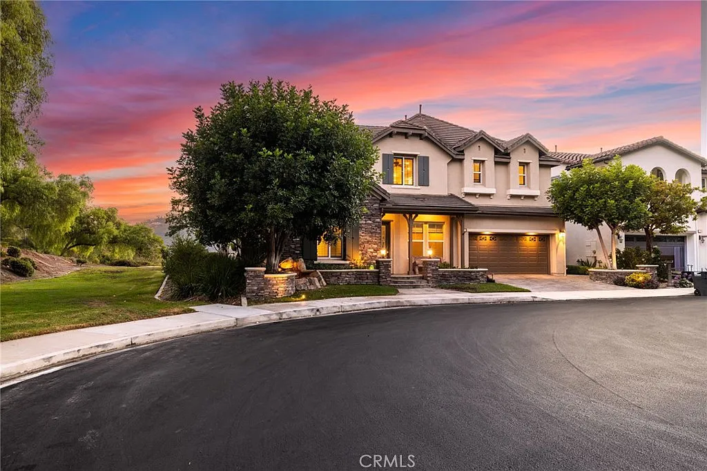 5 bed, 5.5 bath, 3922 sqft, $10,950 — Photo 4