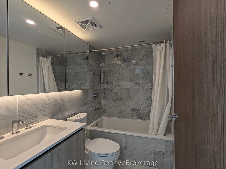 17 Bathurst St #3012 — Photo 12