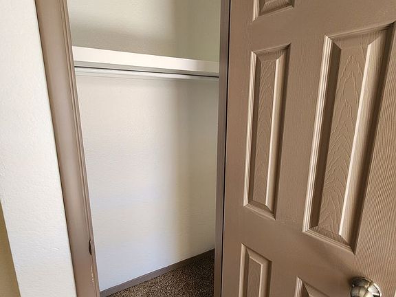 4th image of 205 Scenic Dr APT A