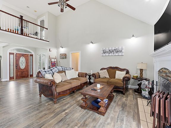 5th image of 162 Harp Innis Rd