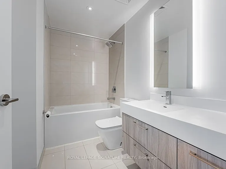 1 Yorkville Ave #3203 — Photo 18