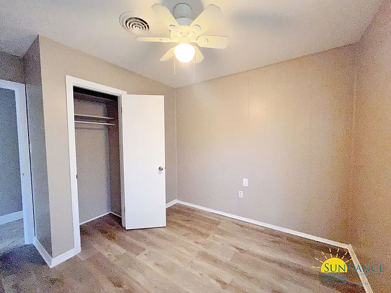 108 Memorial Pkwy NW — Photo 16