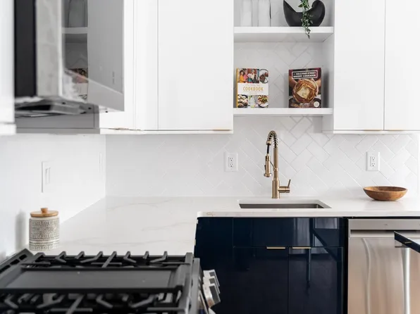 256 Webster Ave #3, Jersey City, NJ 07307
