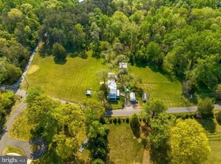 8213 Wolf Run Shoals Rd, Clifton, VA 20124