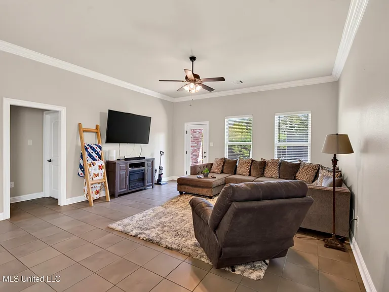 16463 Millsaps Ave — Photo 13