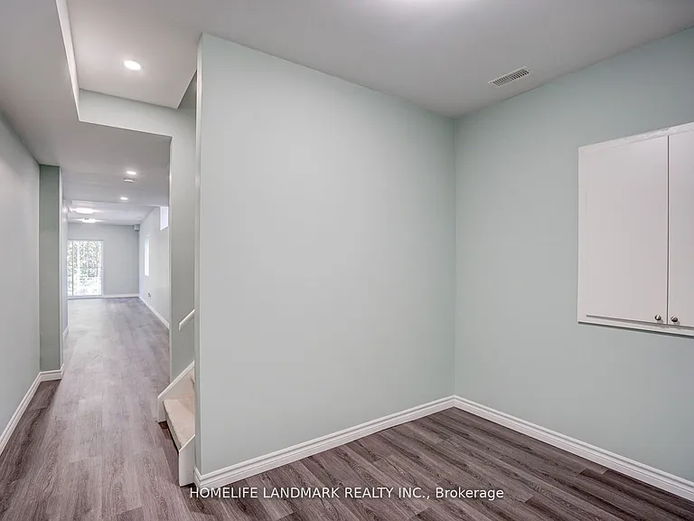 629 College Ave — Photo 33