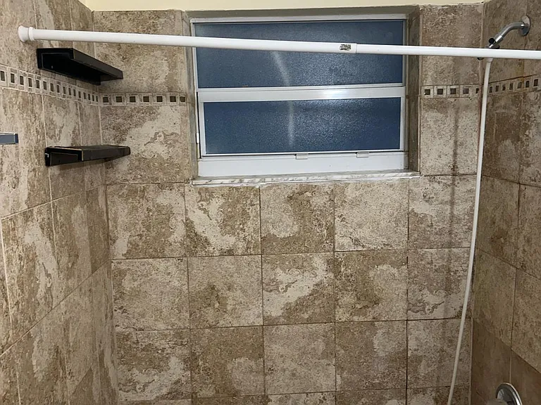 4870 SW 28th Ter #2 — Photo 5