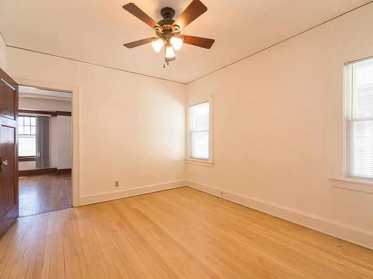 2372 N Bremen St — Photo 25