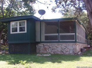 441 Wild Oak Dr, Canyon Lake, TX 78133