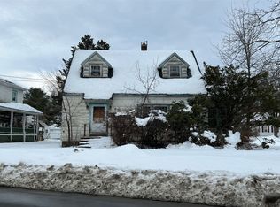 194 Union St, Springfield, VT 05156