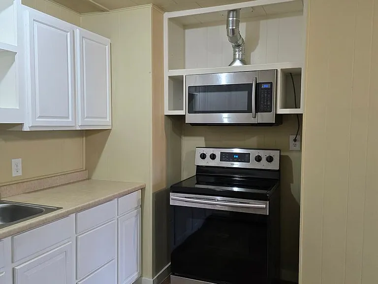 2531 Stephenson Ave #A — Photo 6