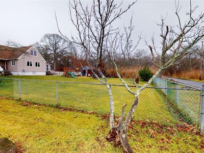 35 Hemlock Dr, Mastic Beach, NY, 11951