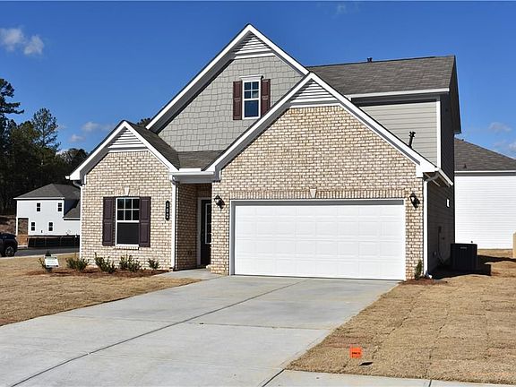 3rd image of 102 Graham Cir