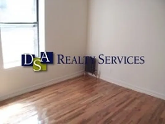 Rented by DSA Realty Midtown West | media 38