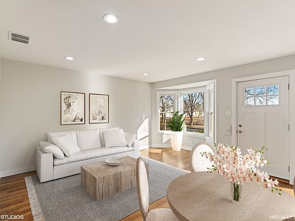 3rd image of 5238 N Oak Park Ave