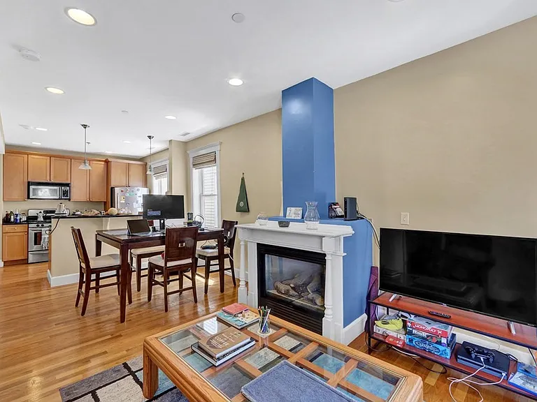 292 Western Ave #1 — Photo 6