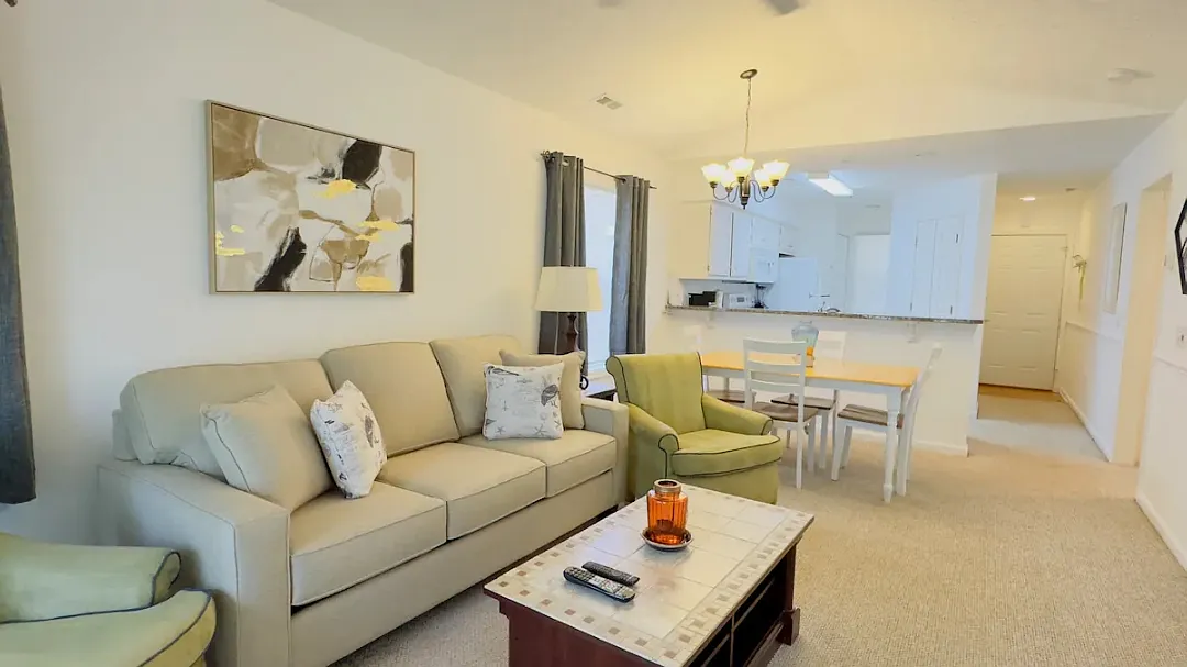 2 bed, 950 sqft, $2,200 — Photo 2