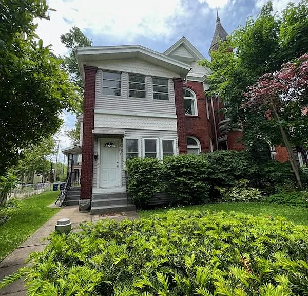 307 W 6th Ave #B — Photo 3