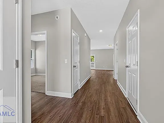 589 Meloney Dr — Photo 12