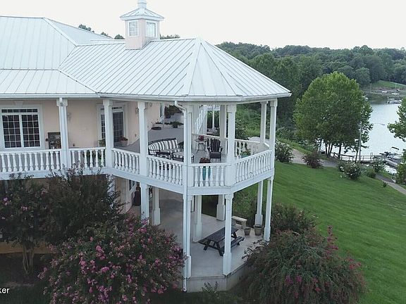 2nd image of 156 Lookout Dr