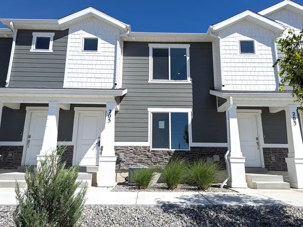 205 E Serenity Ave, Tooele, UT 84074