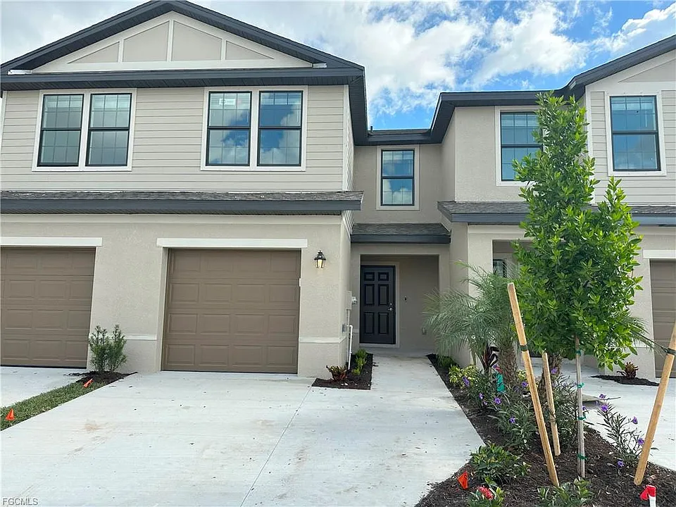 14237 Oviedo Pl